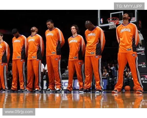 麦基首秀12分6板小试牛刀